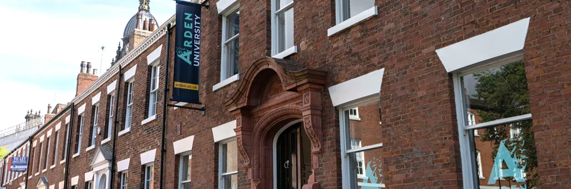Arden University (UK)