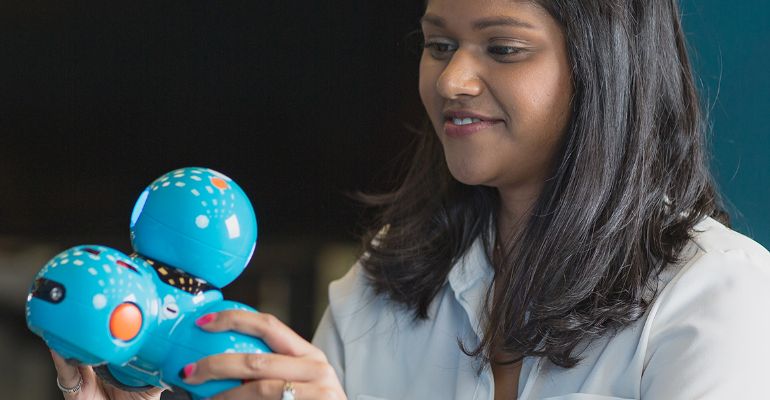 Bachelor of Arts (Honours) Educational Studies - Digital Technologies